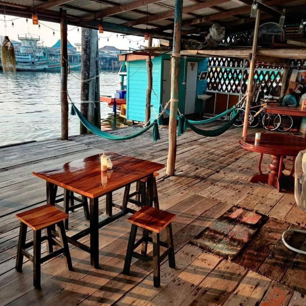Rub Lom Chom Klong Homestay ชุมพร ภายนอก รูปภาพ