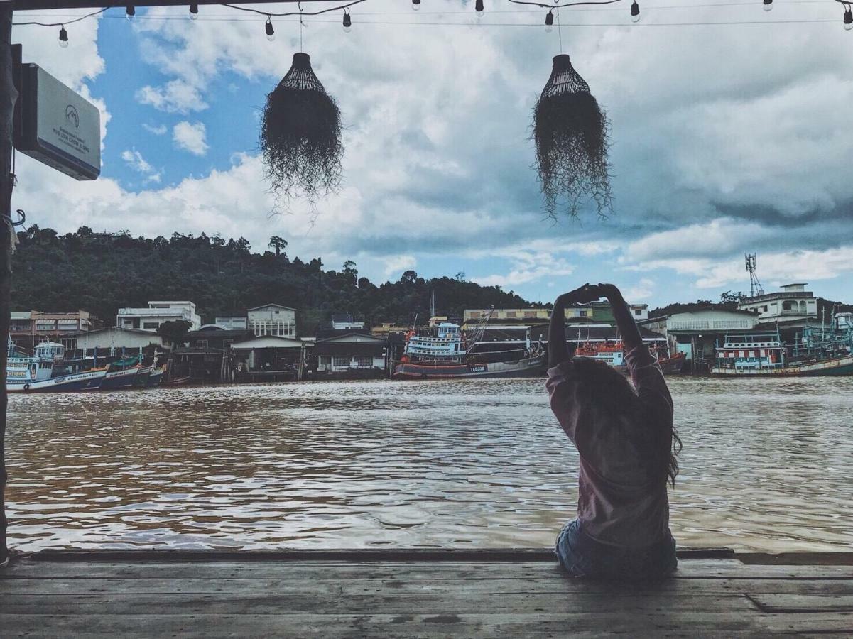 Rub Lom Chom Klong Homestay ชุมพร ภายนอก รูปภาพ