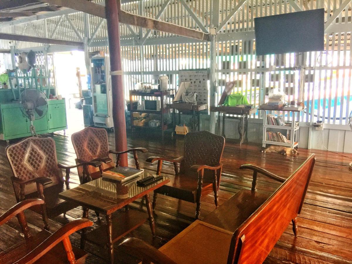 Rub Lom Chom Klong Homestay ชุมพร ภายนอก รูปภาพ