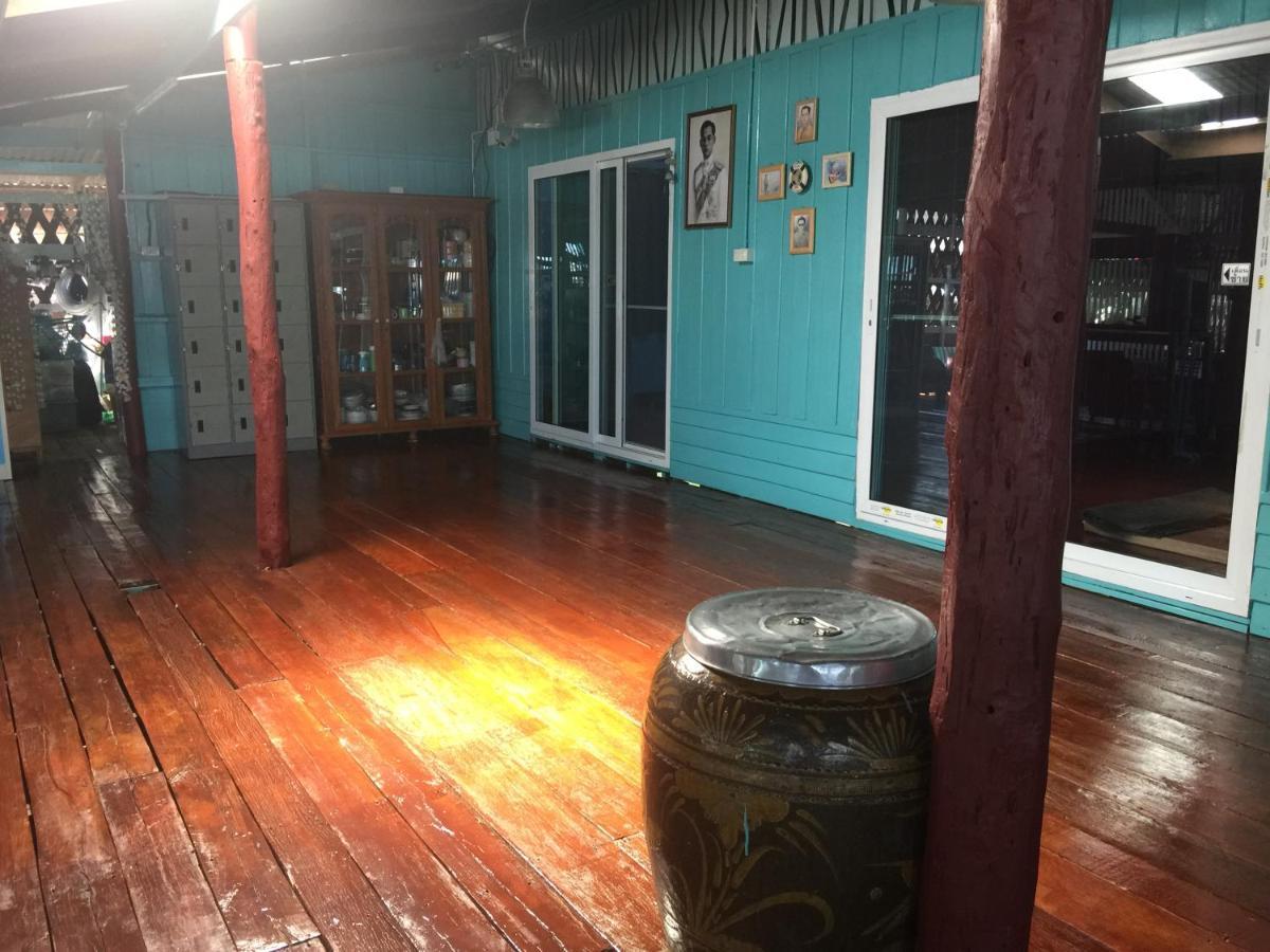 Rub Lom Chom Klong Homestay ชุมพร ภายนอก รูปภาพ